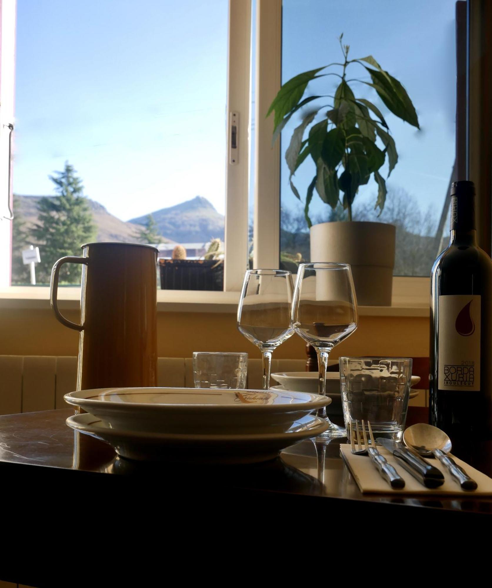 Auberge Trabenia Ascain Luaran gambar
