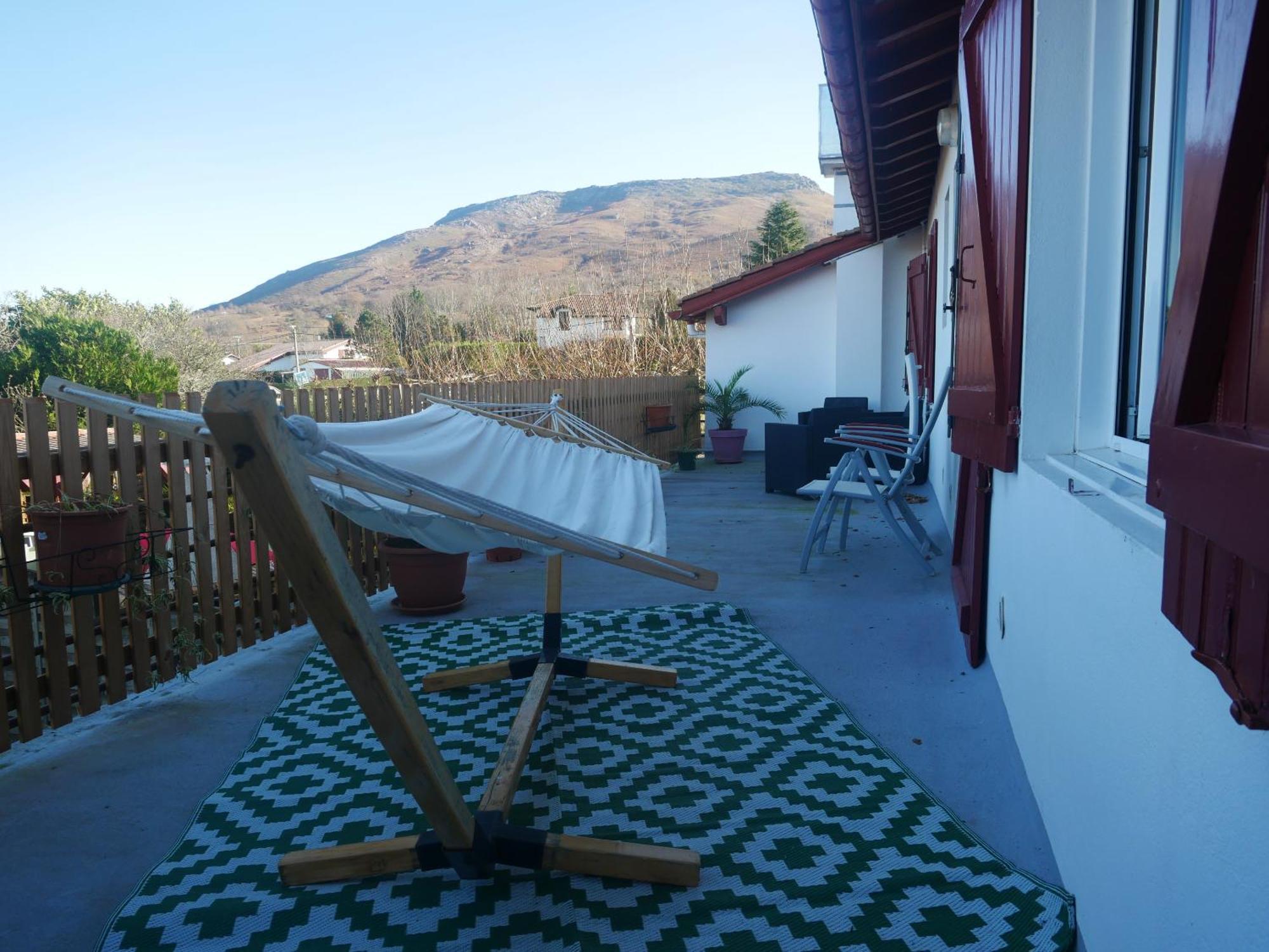 Auberge Trabenia Ascain Luaran gambar